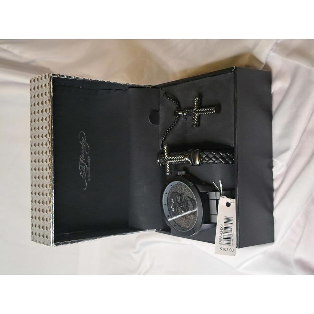 NOS Ed Hardy Men's Skull Watch Set - NEW Battery, Gift Box, Necklace & Bracelet